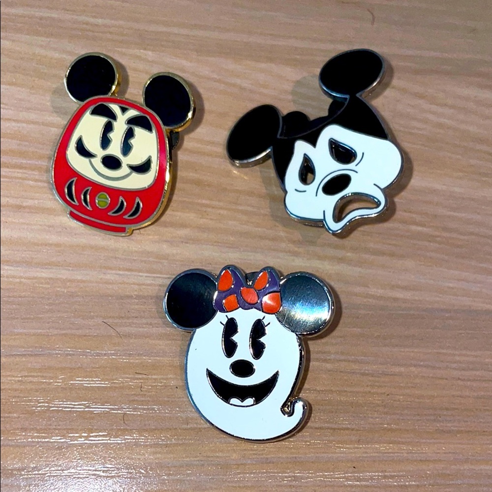 Disney Mickey and Minnie Mouse Enamel Trading Pins